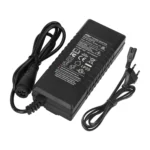 Cargador Ulip 42V2A con cabezal LP16-3P grande (enchufe UE) - Imagen 3