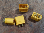 Conector macho Amass XT60U-M