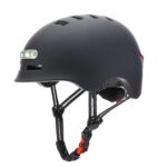 Casco negro talla M con luz