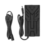 Cargador certificado Ulip42V~54.6V3ADC2.1 (estándar europeo)