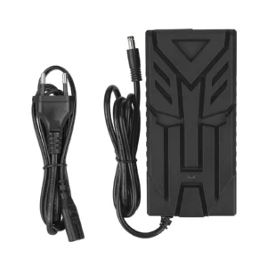 Cargador certificado Ulip42V~54.6V3ADC2.1 (estándar europeo)