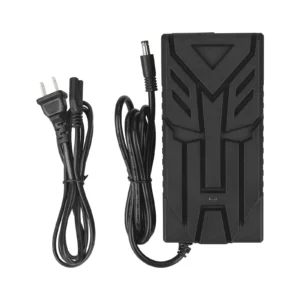 Cargador certificado Ulip42V~54.6V3ADC2.1 (estándar de EE. UU.)