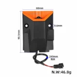 Esquina frontal izquierda envolvente Kukirin G2 Pro DB con luz LED de ojo de gato (negro y naranja) - Imagen 2