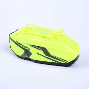 Bolsa de plástico multifuncional amarilla para coche.