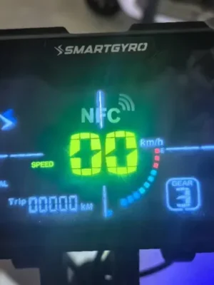 Instrumento con pantalla a color Smartgyro