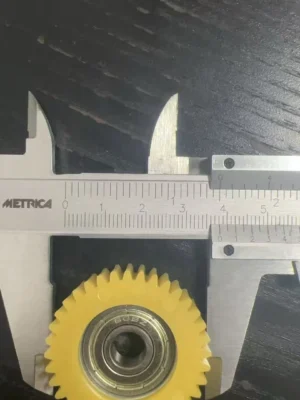 Engranaje de nailon (38 mm de diámetro)