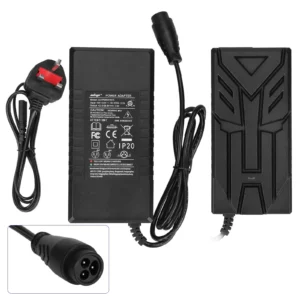 Cargador Ulip 58,8 V 2 A con cabezal LP16-3P grande (enchufe británico)