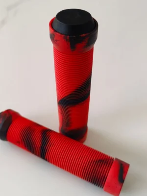 Puños de bicicleta de goma suave con diseño de camuflaje rojo