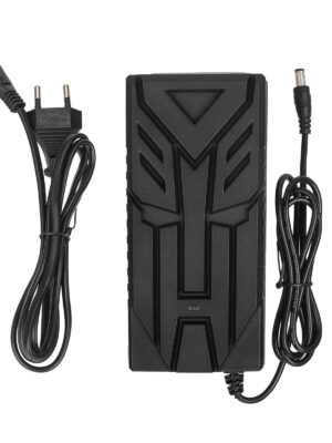 Cargador certificado Ulip42V~54.6V2ADC2.1 (estándar europeo)