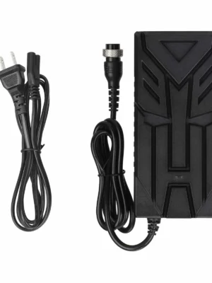 Cargador certificado con enchufe de aviación grande Ulip de 42 V a 54,6 V 3 A (estándar de EE. UU.)