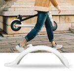 Guardabarros trasero blanco con gancho y tornillos para patinete M365 - Imagen 5