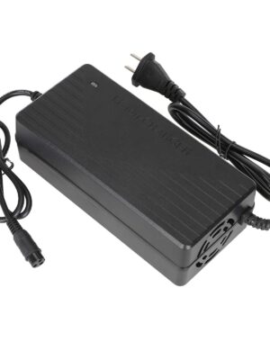 Cargador rápido con enchufe de aviación grande de 60 V a 67,2 V y 10 A (estándar estadounidense GX16)