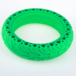 Neumático sólido de caucho de 8 1/2 x 2 (verde)