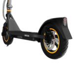 Patinete eléctrico con potencia máxima de  700W y neumáticos de 10" que permite superar pendientes y desplazarse por cualquier superficie cómodamente. Con autonomía de hasta 30 km. Incluye acople porta teléfono para el manillar. Cumple con todos los requisitos de la nueva normativa española de circulación. - Imagen 3