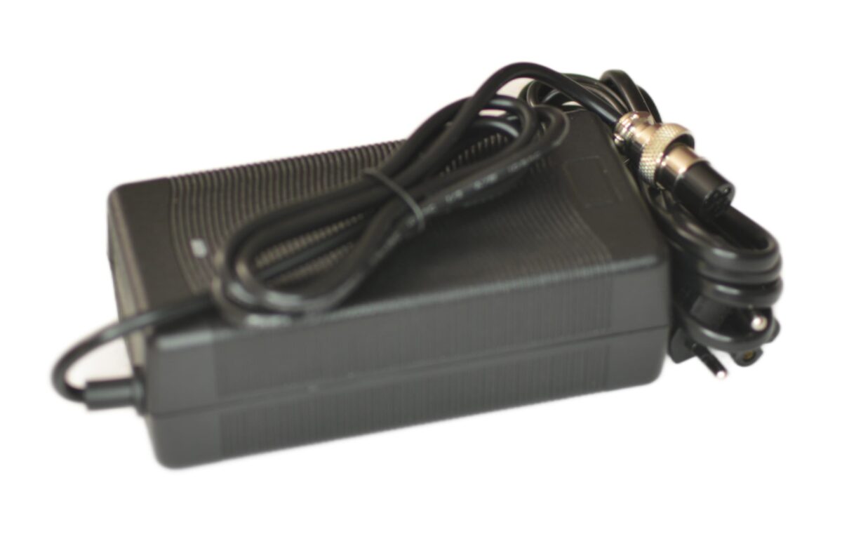 RiuScooter Cargador Patinete Eléctrico 54,6V 2A, Conector 3 Pines JSM 16, con Ventilador, Varios  de (Bateria Litio 48V) K2 - Imagen 2
